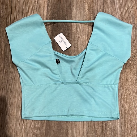 Crop Top NWT - Picture 2 of 2